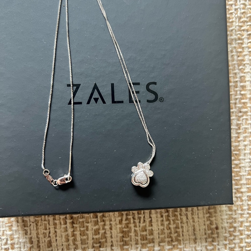 Zales Silver Paw Pendant Necklace